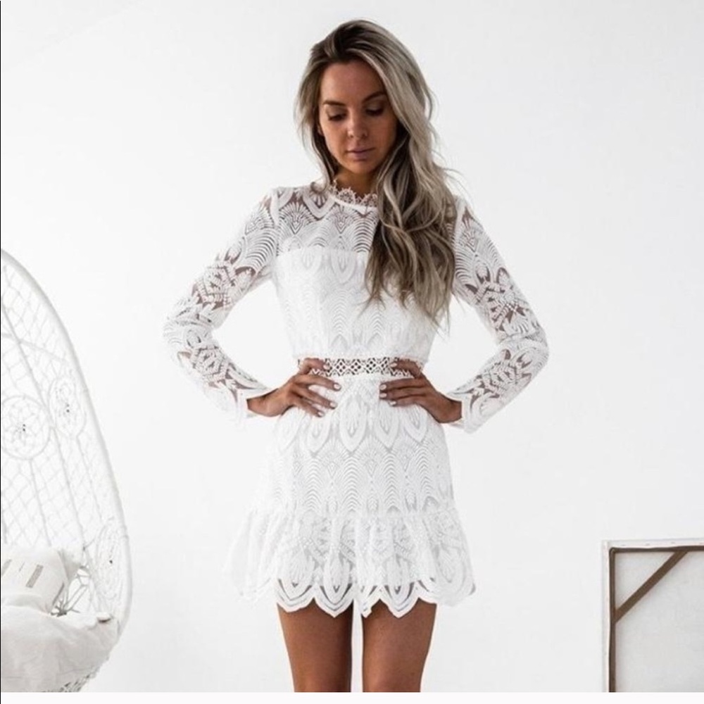 BRAND NEW TWO SISTERS, LACE WHITE DRESS